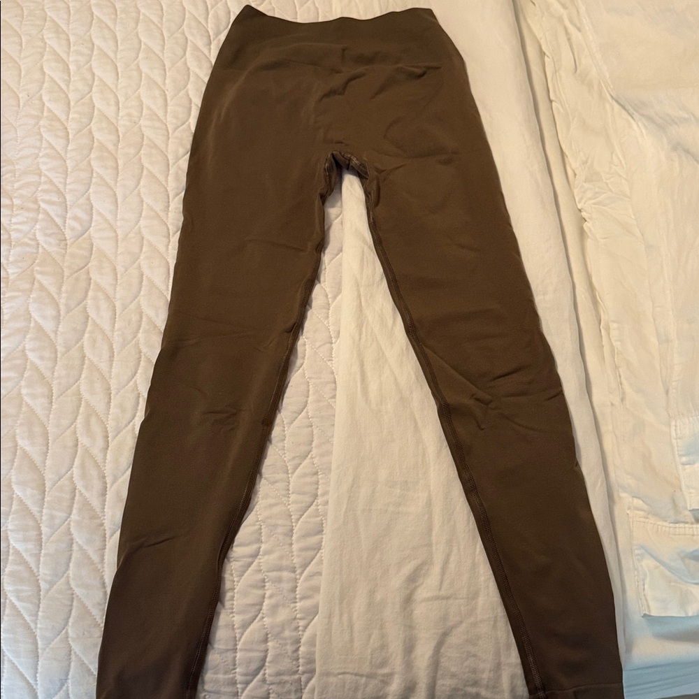 Alphalete Brown Leggings